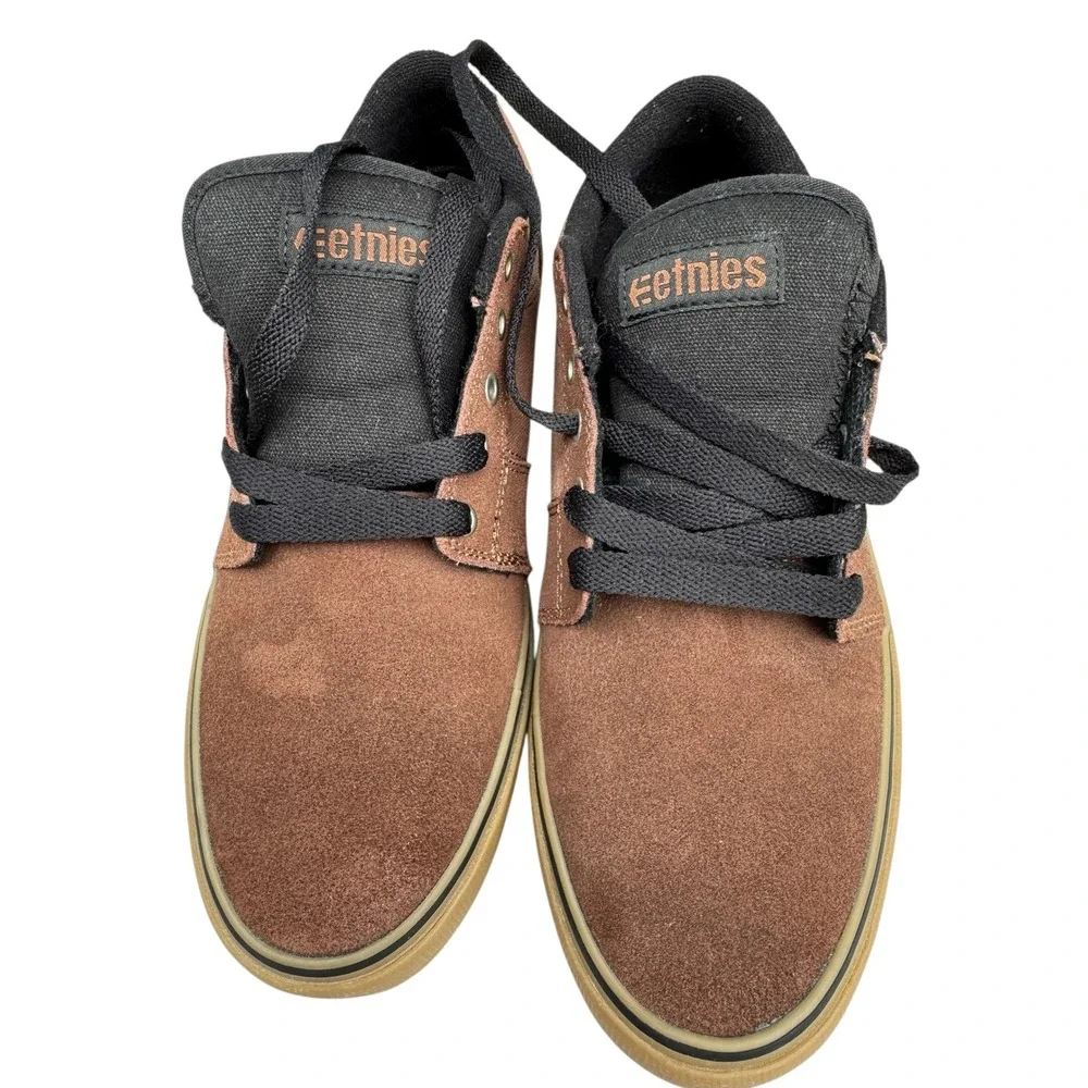Etnies Skateboarding Shoes Mens Size 8.5 Brown Suede Canvas Gum Sole‎ Low Top